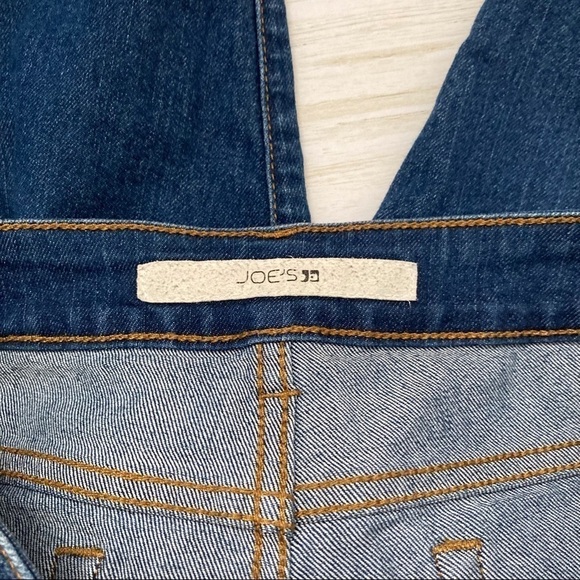 Joe’s Cropped Jeans | Size 8 - Picture 4 of 4